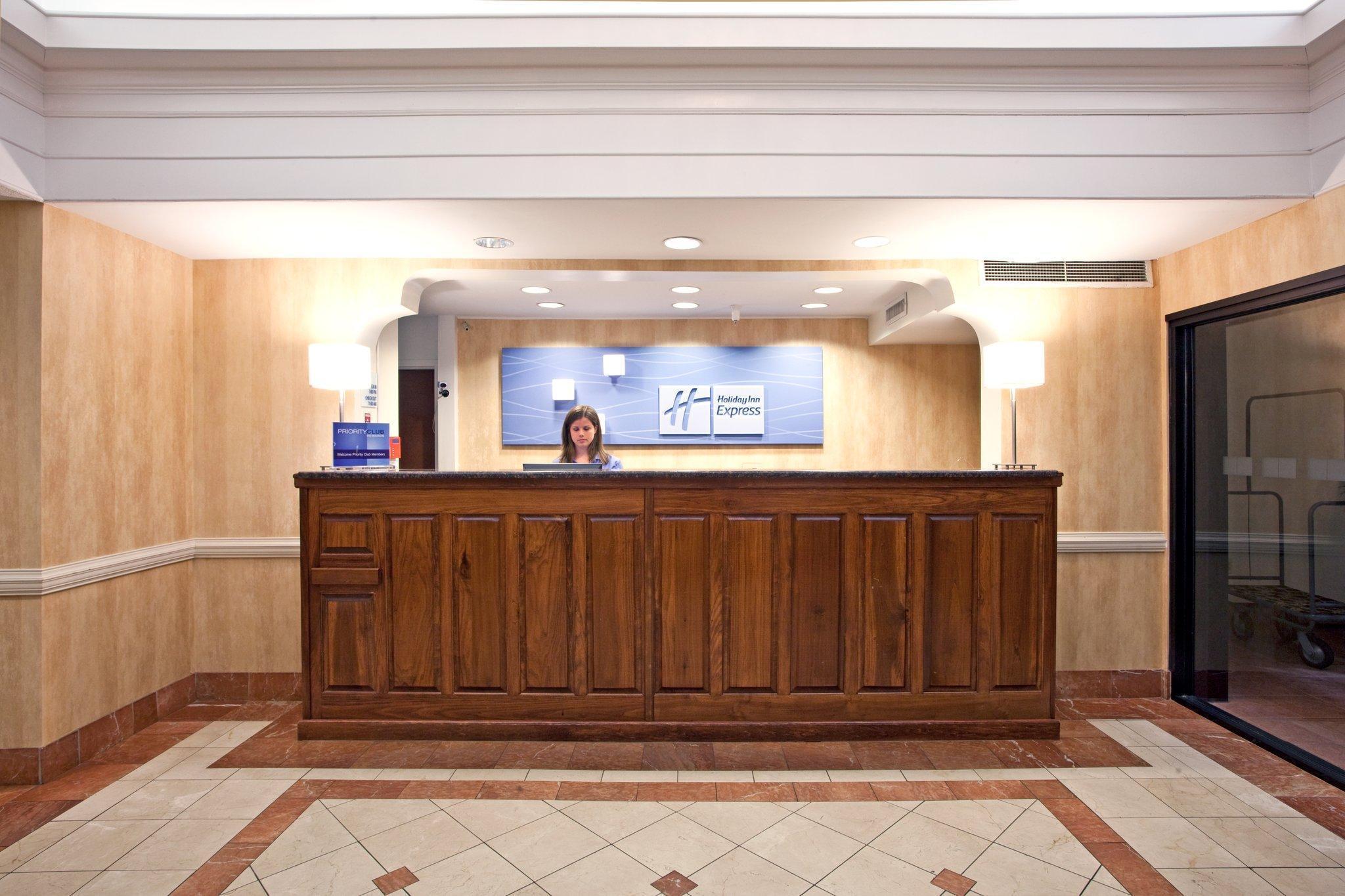 Holiday Inn Express & Suites Milton East I-10 By Ihg Exterior foto
